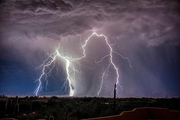 Lightening Tucson HDR